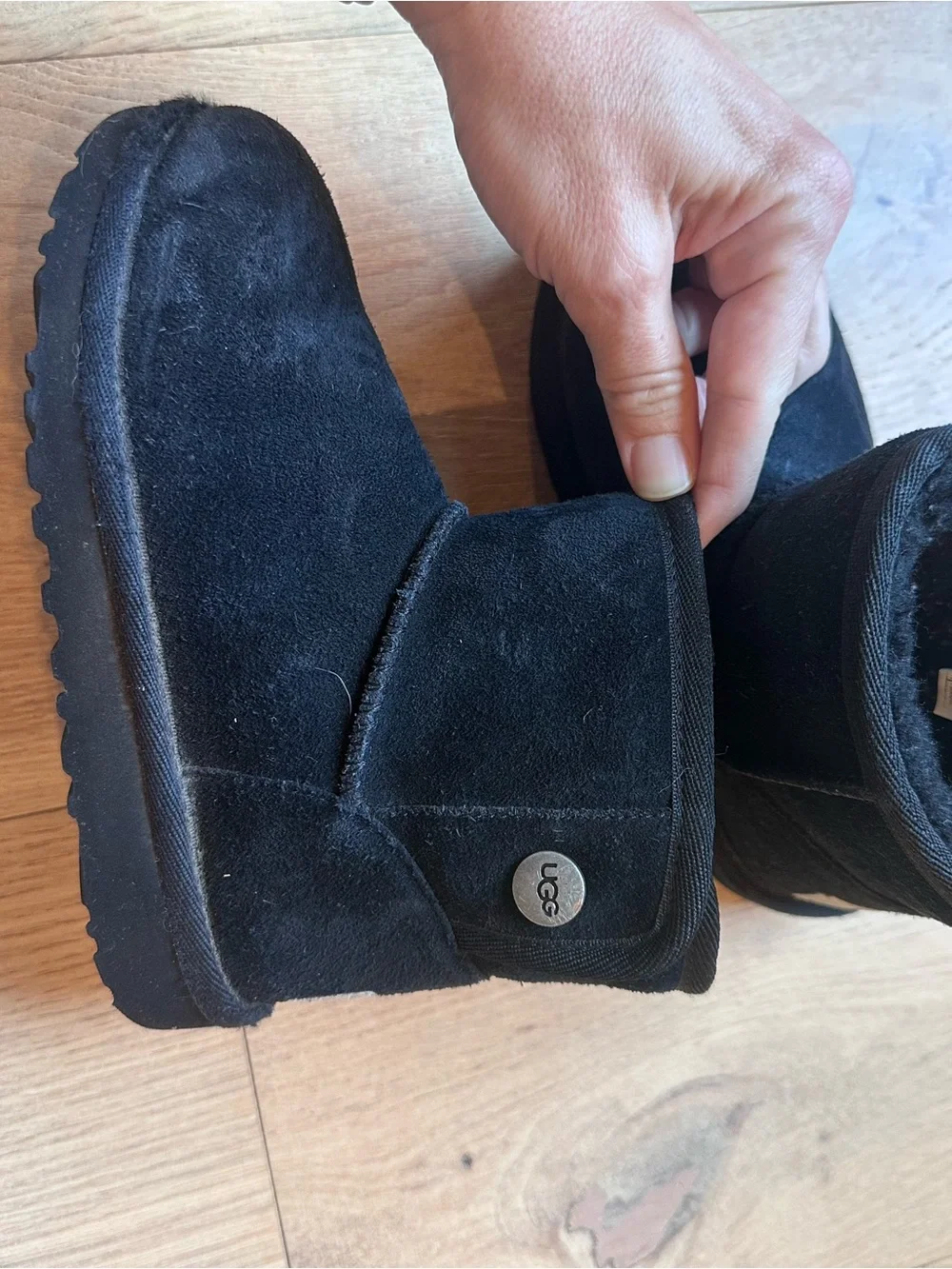 UGG classic short